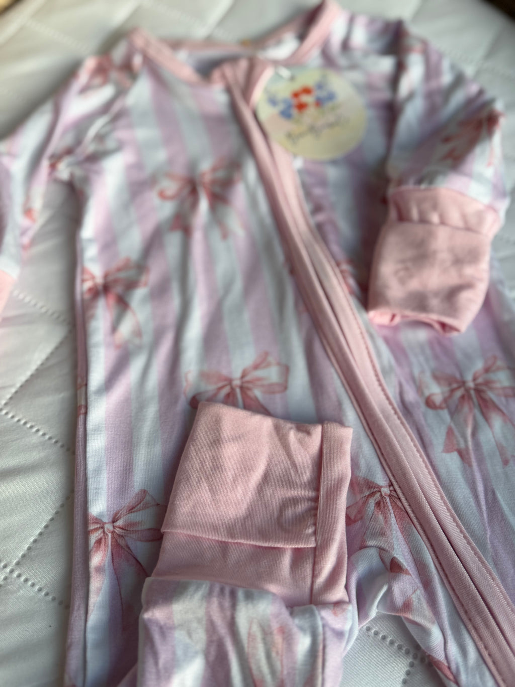 Pink Bows and Stripes Zippy