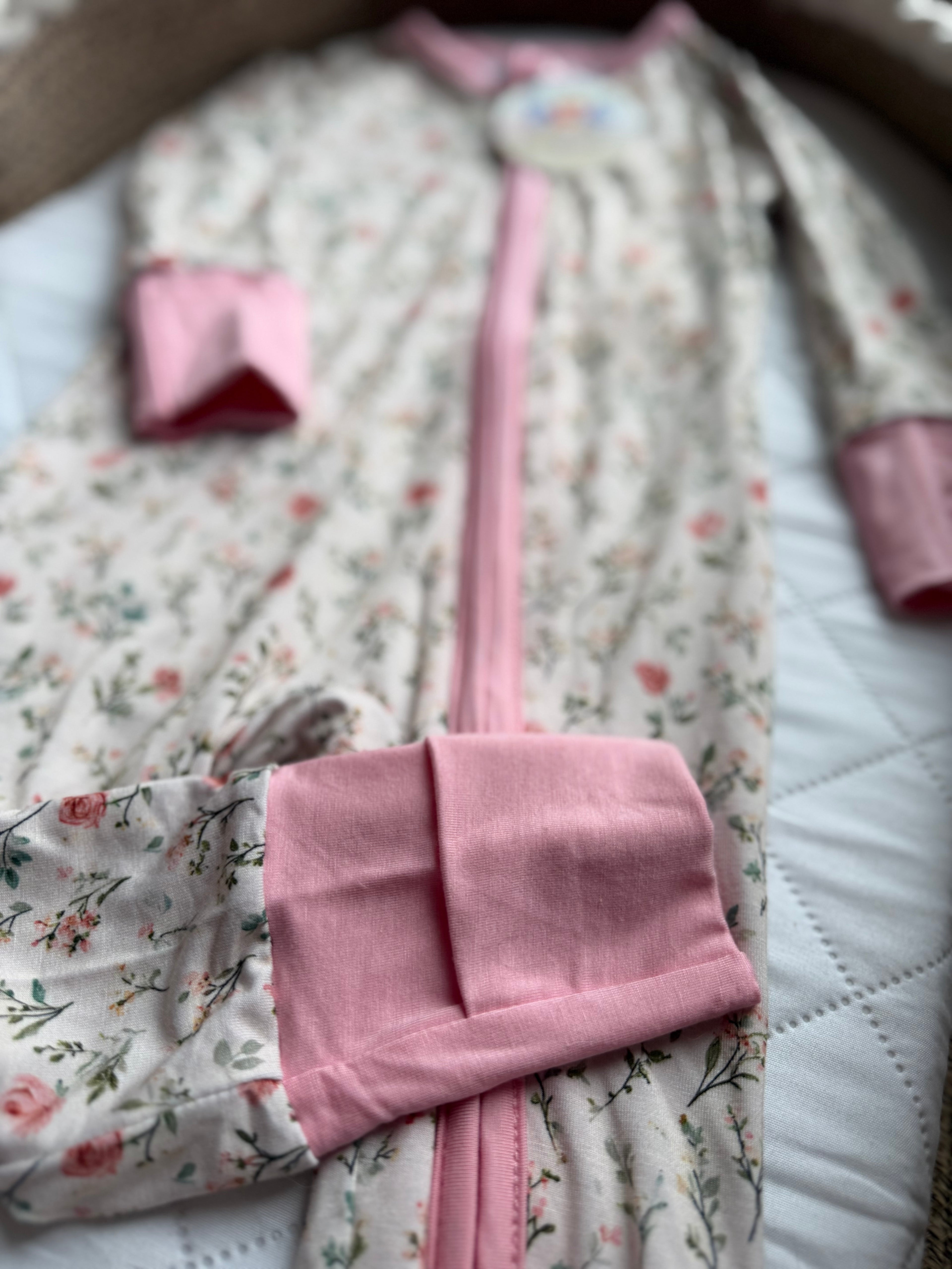 Rose Petal Zippy